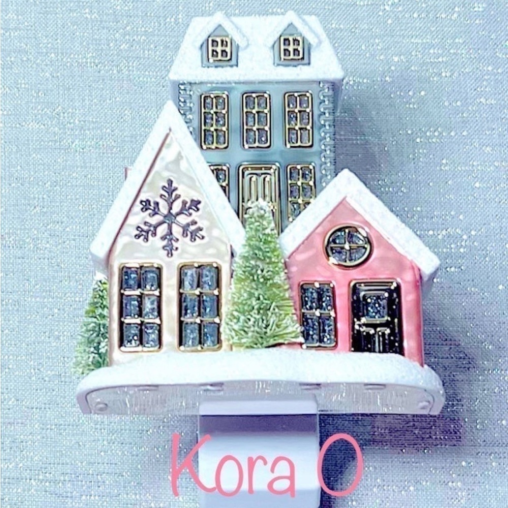 BBW Holiday Christmas House Nightlight NEW